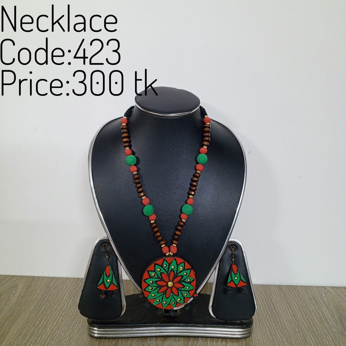 Neklace with earings 0423